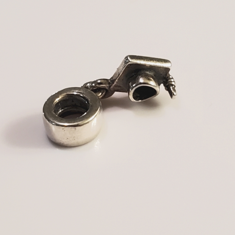 Authentic Pandora Retired Graduation Cap Charm Good Condition - Picture 2 of 6